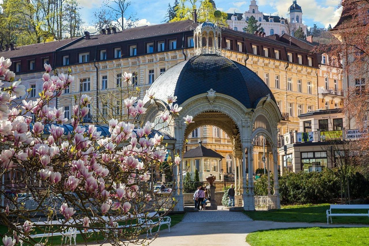 Krivan Hotel Karlowe Wary Zewnętrze zdjęcie